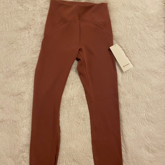 Lululemon InStill High Rise Leggings 25” - Picture 13 of 17